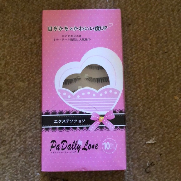 False eyelashes set of 10 - Picture 3 of 3